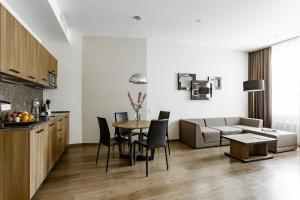 One-Bedroom Apartment room in Senator Maidan