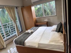 Pinaki Comfort Stay Vile Parle - Near Airport