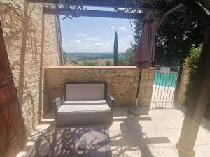 Maisons de vacances Stunning 3Bed House in Loubes Bernac Private Pool : photos des chambres