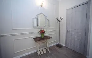 Under the mountain - Shindisi