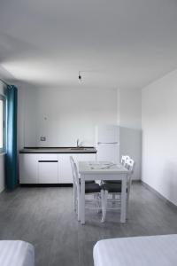 LUMNIK - Shengjin- Hotel & Apartments