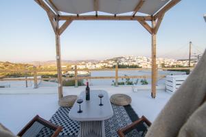 Milos Guesthouse