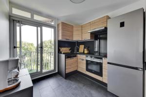 Appartements Chic apart with parking and balcony : photos des chambres