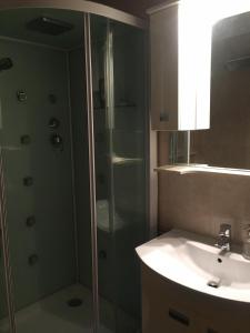 Dom wakacyjny i apartament Jelena