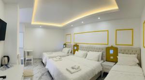 Quadruple Room with Balcony room in UJVARA HOTEL