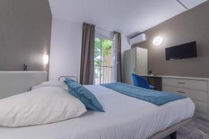 Hotels The Originals City, Relax'Otel & Spa, Le Barcares : photos des chambres