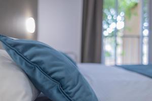 Hotels The Originals City, Relax'Otel & Spa, Le Barcares : photos des chambres