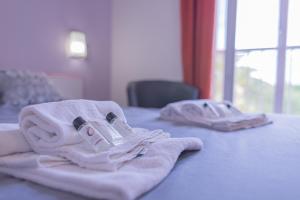 Hotels The Originals City, Relax'Otel & Spa, Le Barcares : photos des chambres