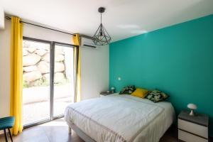 LAurore de Cruciata - Appt vue baie dAjaccio