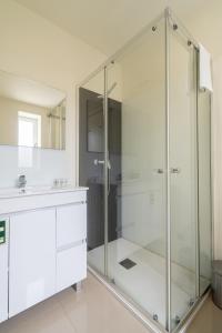 Domus 21 - Entreparedes