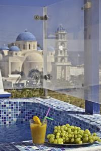 Roula Villa Studios & Apartments Santorini Greece