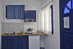 Roula Villa Studios & Apartments Santorini Greece