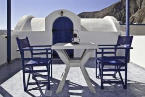 Roula Villa Studios & Apartments Santorini Greece