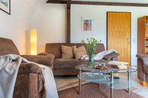 Am-hohen-Ufer-Reetdach-Haus-Ocean-Breeze-136