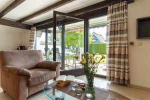 Am-hohen-Ufer-Reetdach-Haus-Ocean-Breeze-136