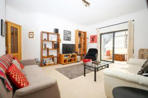 A64 - Barreira Holiday Flat in Lagos