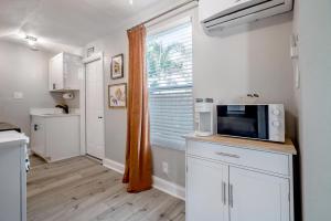 Charming Updated Condo in Heart of Tampa