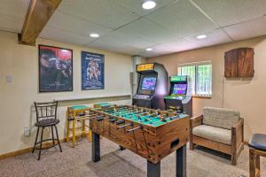 Spacious Albrightsville Home w Game Room!