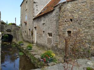 B&B / Chambres d'hotes Chambres d'hotes les Clematites en Cotentin : photos des chambres