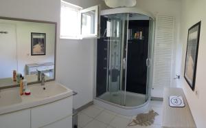 Villas Confort et charme a 4km d'Arcachon centre : photos des chambres