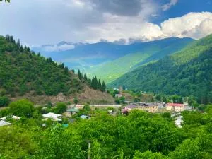 ლენტეხის მთის სასტუმრო - Lentekhi Mountain Inn - Gu