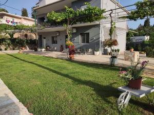 Syvota Apartments Family