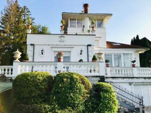 3 Bedroom Private floor in Luxury Mansion