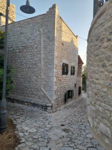 Stonehouse in Mani Penisula