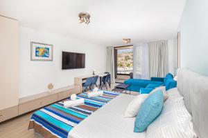 Stella lovely studio with balcony and FREE PARKING