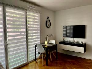 Superbe studio lumineux haut de gamme tout confort