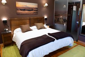 Hostal Rural Txapi Txuri Logis Hotels