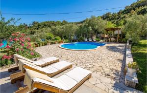 Nice Apartment In Mundanije