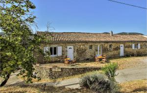 Maisons de vacances Amazing home in Comps with WiFi and 1 Bedrooms : photos des chambres