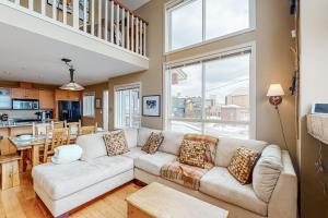 Trappers Crossing 35