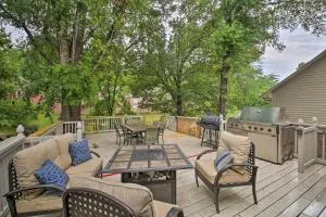 Waterfront Retreat with Boat Dock in Hot Springs! - Red Oak