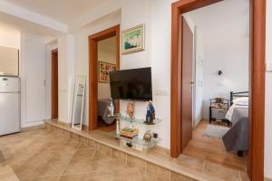 Apartment Jadranka with Sea View in Rogotin