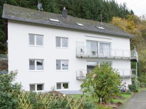Lovely holiday home in Sellerich with garden