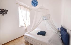 3 Bedroom Stunning Apartment In Sorso
