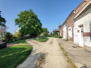 Maisons de vacances Gite Prunay-Cassereau, 3 pieces, 4 personnes - FR-1-491-310 : photos des chambres