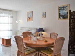 Appartement T2 climatisé avec piscine, terrasse et parking à 600m de la plage - Le Lavandou - FR-1-251-399