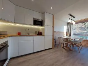 Appartement rénové 7 personnes · Ski aux pieds · Balcon sud · Wifi gratuit - FR-1-346-313 - 阿克2000