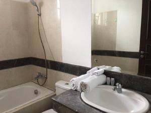 lovely 1 bedroom apartment the bellezza permata