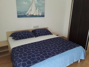 Apartments Frane-20m from beach