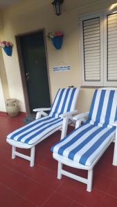 My Little House - appartamento con patio e parcheggio privato a 5 minuti dalla spiaggia e dal centro