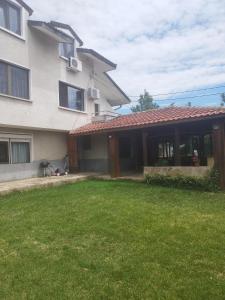 Вила Симеонов