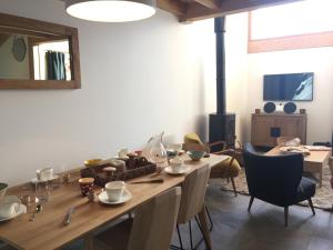 Chalet à Saint-Martin-de-Belleville : 3 chambres, jacuzzi, sauna, parking, wifi - FR-1-344-803