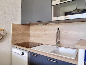 Duplex lumineux skis aux pieds, 8 pers., 3 chambres, Les Menuires - FR-1-344-827