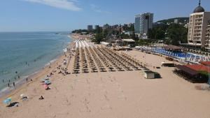 FS Apartments - Modern Sea-View Apt - First Line