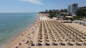 FS Apartments - Modern Sea-View Apt - First Line