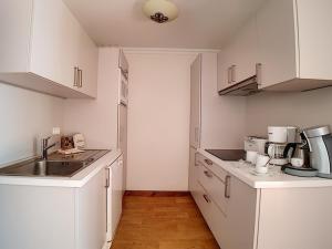 Appartement 3 pièces rénové avec balcon et accès sauna à Les Menuires - FR-1-344-849